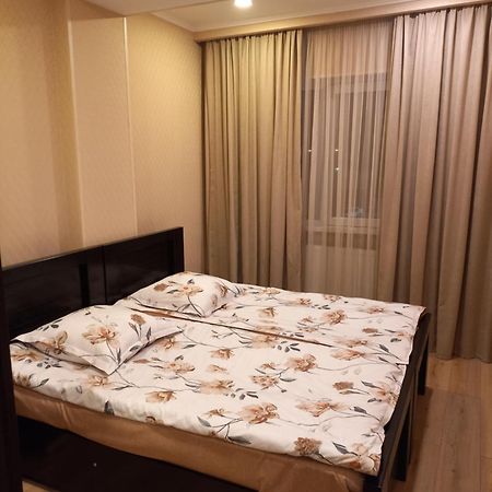Grigol'S Apartament Tbilisi ภายนอก รูปภาพ