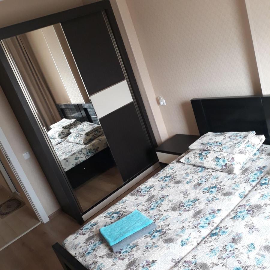 Grigol'S Apartament Tbilisi ภายนอก รูปภาพ