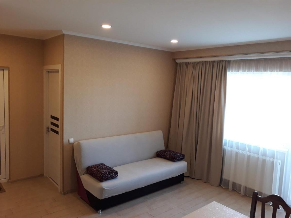 Grigol'S Apartament Tbilisi ภายนอก รูปภาพ