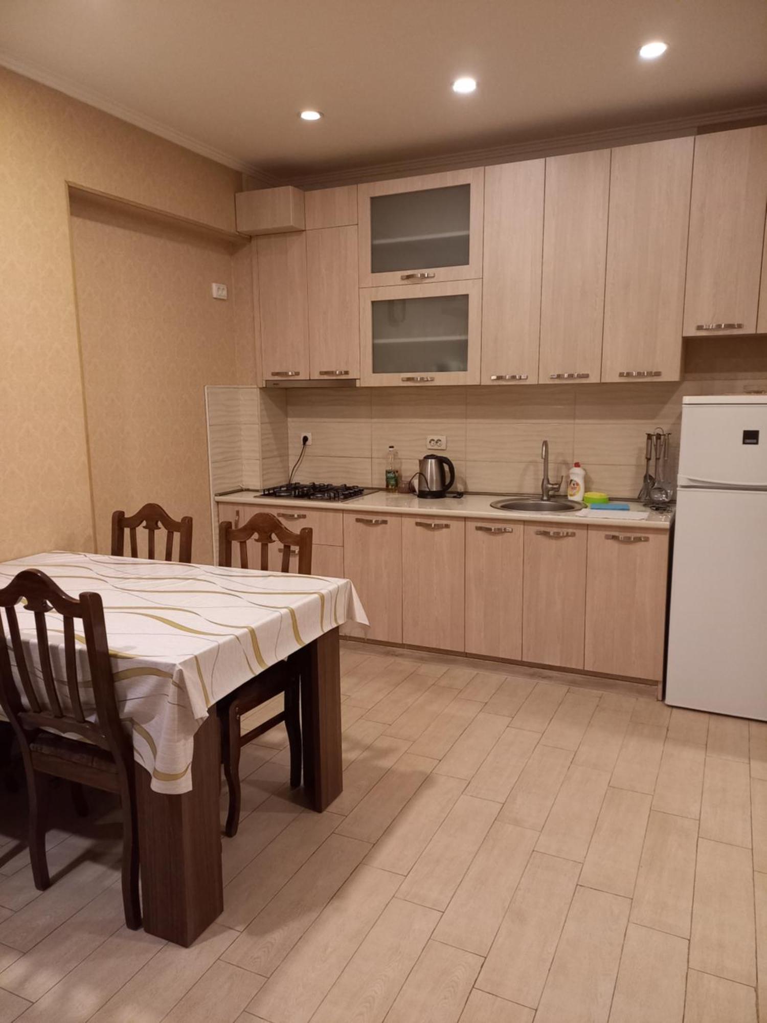 Grigol'S Apartament Tbilisi ภายนอก รูปภาพ